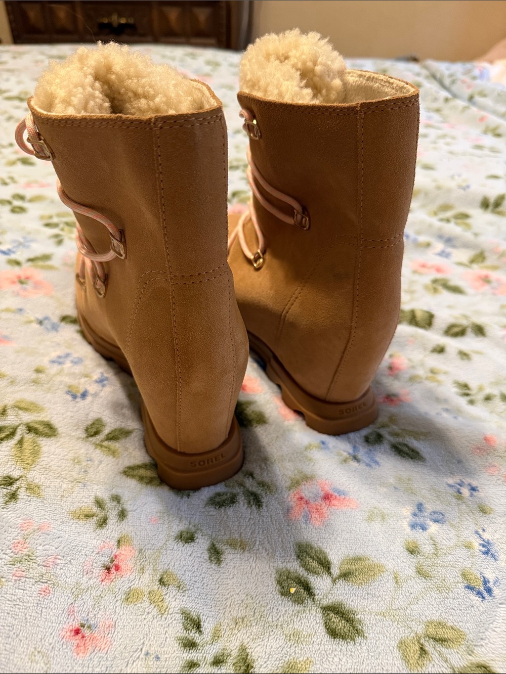 Sorel Joan of Arctic III Suede Wedge Boots Tawny Buff Tan with Gum Pink Laces - Picture 5 of 7